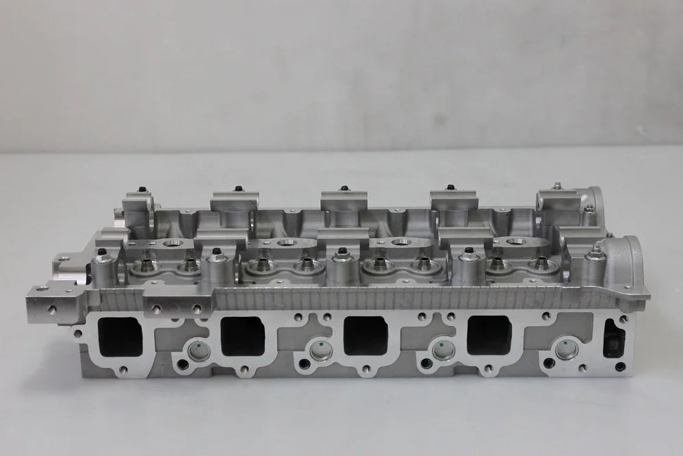 Factory Price and Brand New J3 Engine Cylinder Head for KIA J3 Cylinder Head