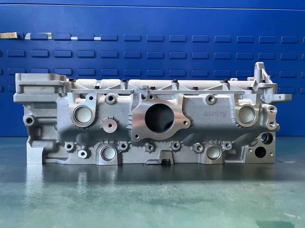 Inline Four-cylinder Turbocharged Car diesel Engine Cylinder Head Assembly AHH/DW10 1.9D for Citroen Jumpy III Bus
