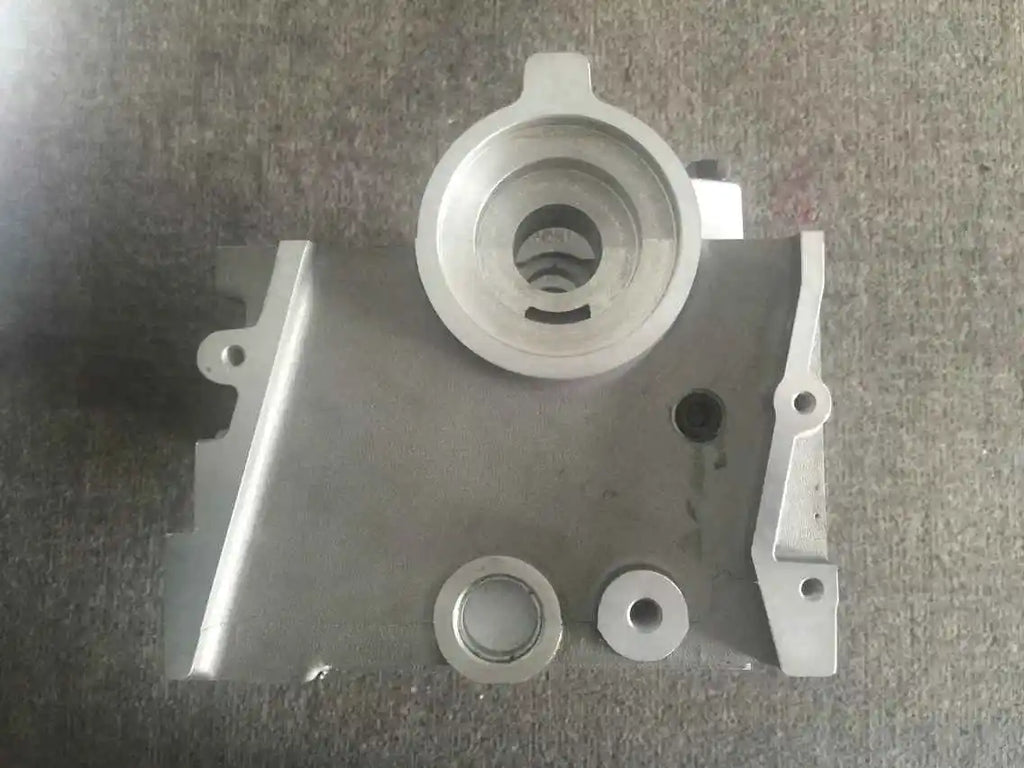 High Performance D4EB Cylinder Head New Aluminium Auto Engine Parts for Hyundai Cars Diesel Engine Type