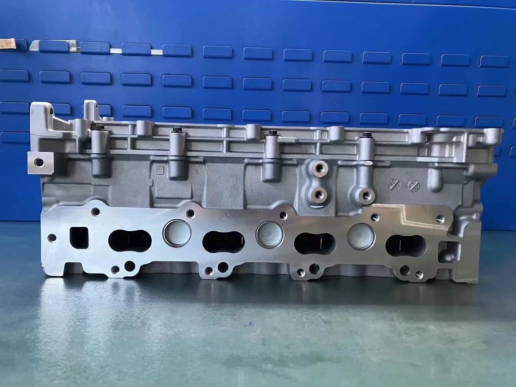Inline Four-cylinder Turbocharged Car diesel Engine Cylinder Head Assembly AHH/DW10 1.9D for Citroen Jumpy III Bus