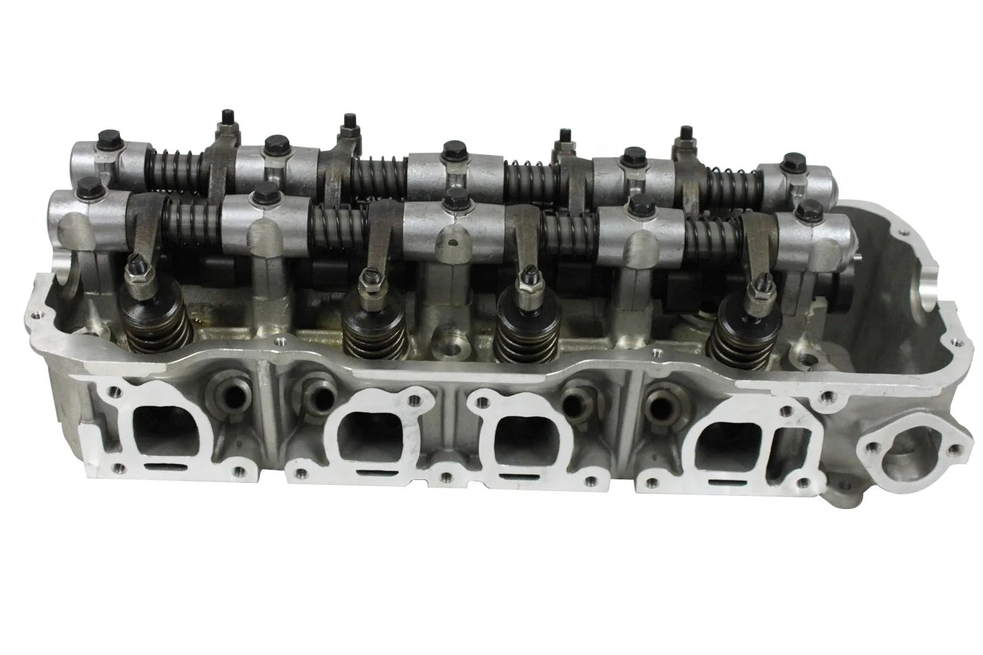 High Performance New Complete Cylinder Head Z24 for Forklift Engine Compatible with Z24-4 and Z24-8 Engine Models