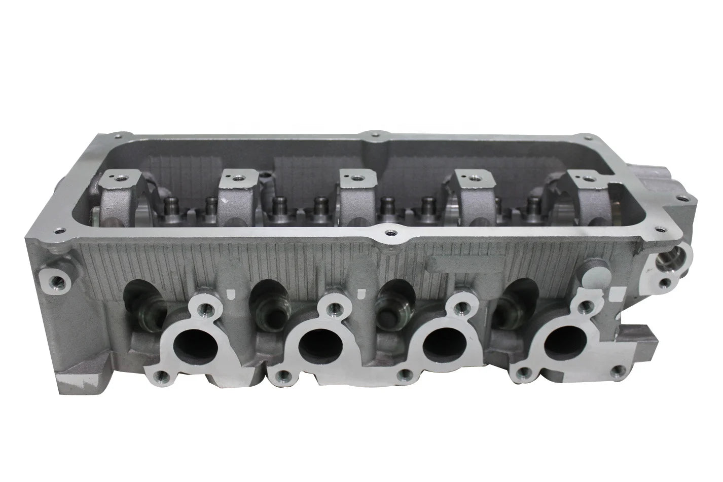 Quality-Assured Popular Specialized Cylinder Head G4HG for Cylinder Engine Cylinder Head