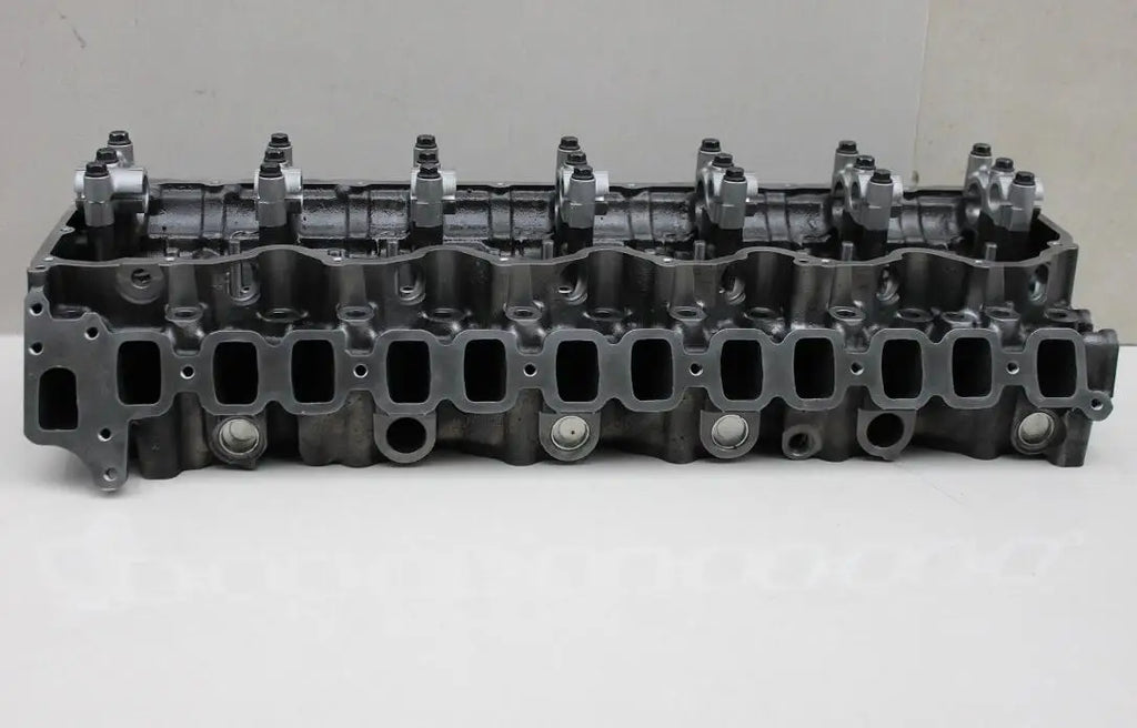 High Quality 1HD Engine Cylinder Head for Land Cruiser 1HD-T 1HDT 1HD-FTE Cylinder Head