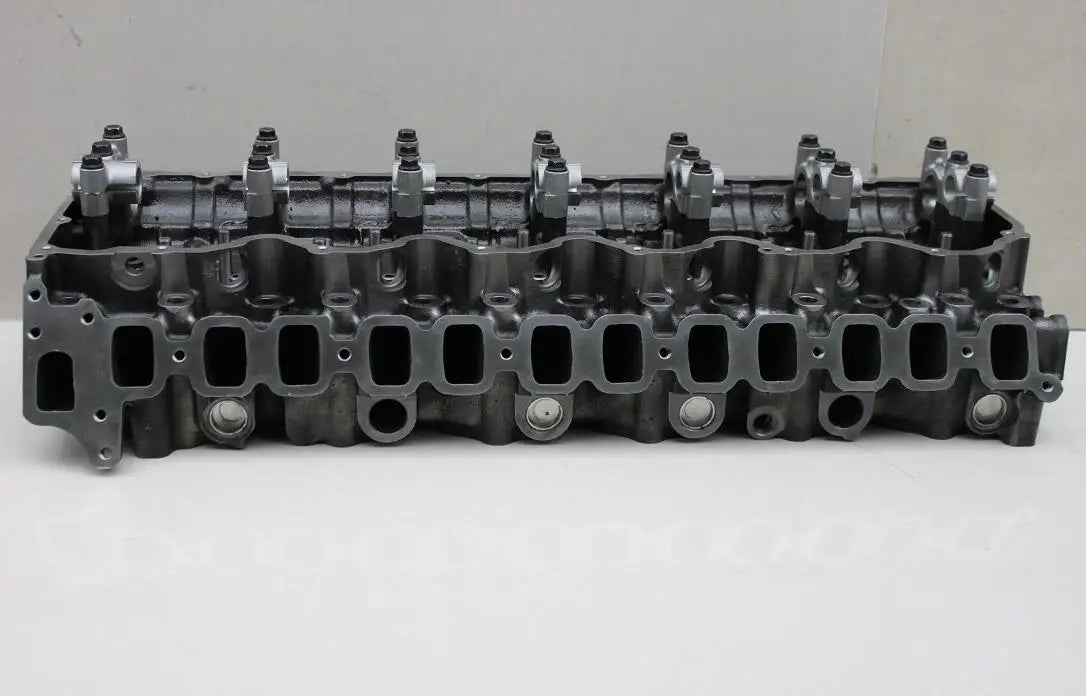 High Quality 1HD Engine Cylinder Head for Land Cruiser 1HD-T 1HDT 1HD-FTE Cylinder Head